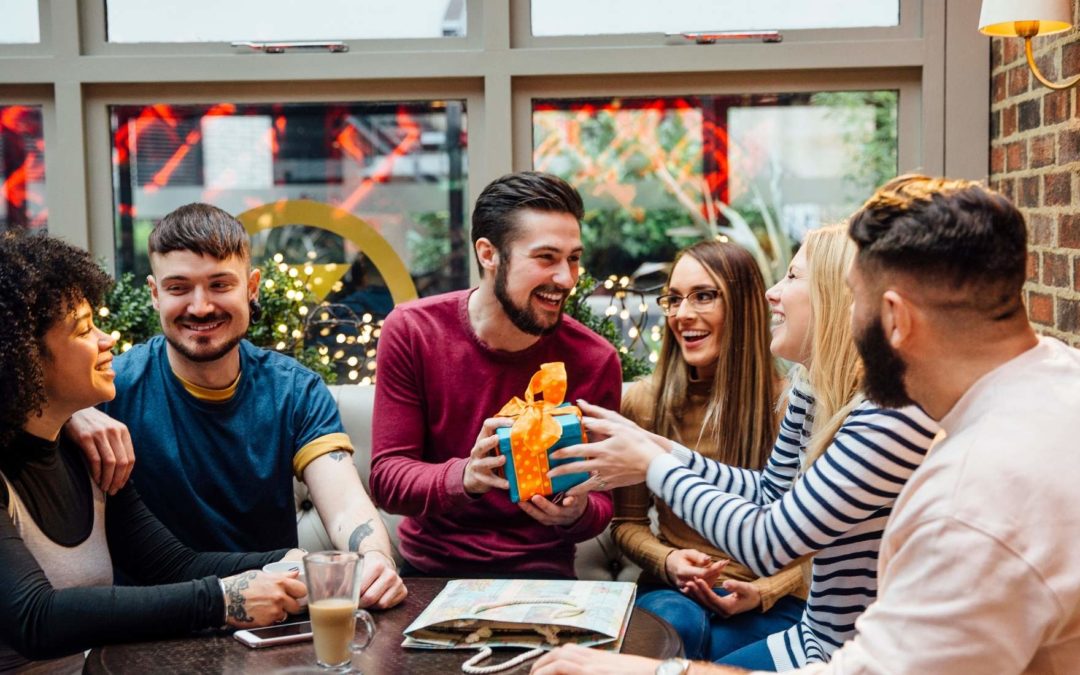 How to Find the Best Gifts for Travel Nurses This Holiday Season and Beyond