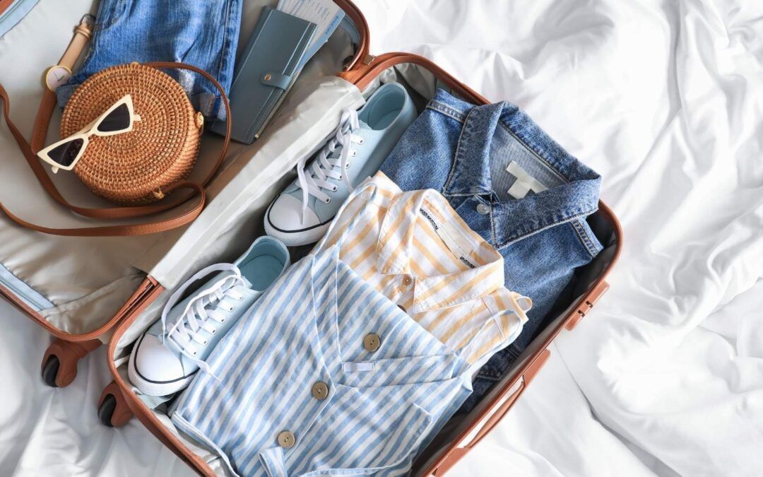 how to stay organized as a travel