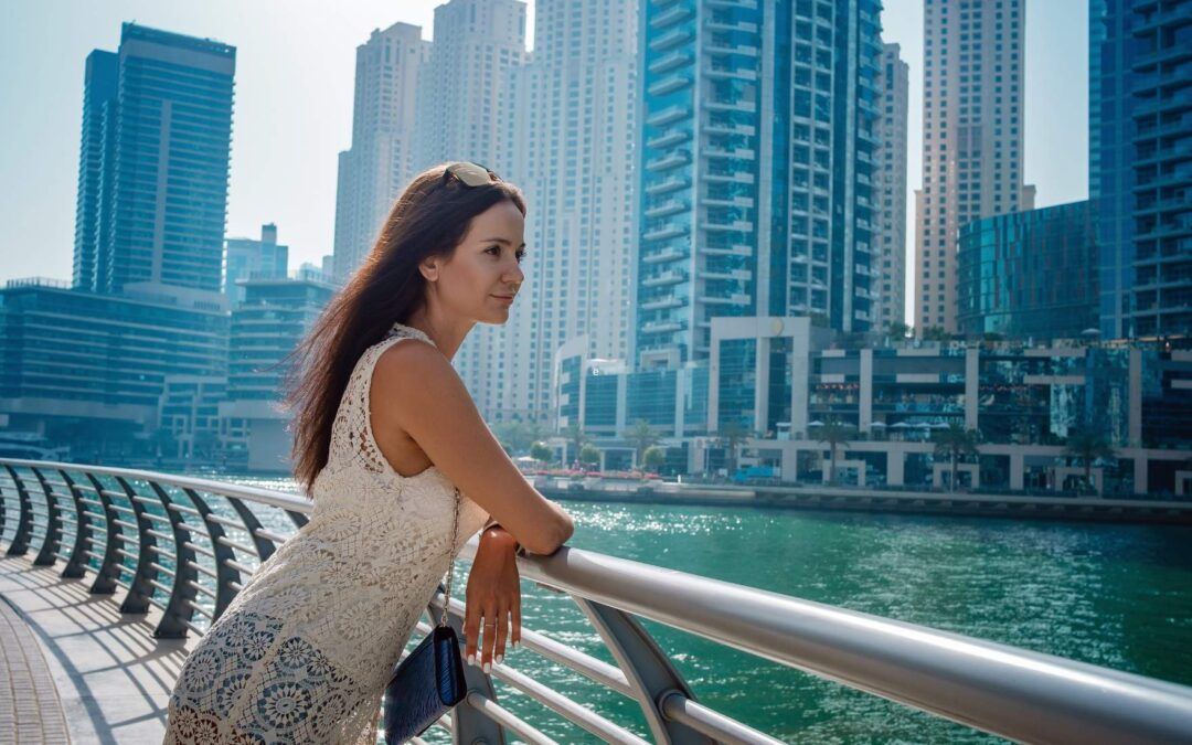 How To Negotiate Travel Nurse Contracts and Get What You Want