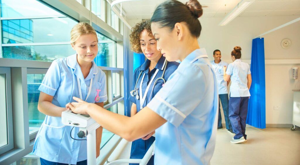 transitioning from staff nurse to travel nurse 